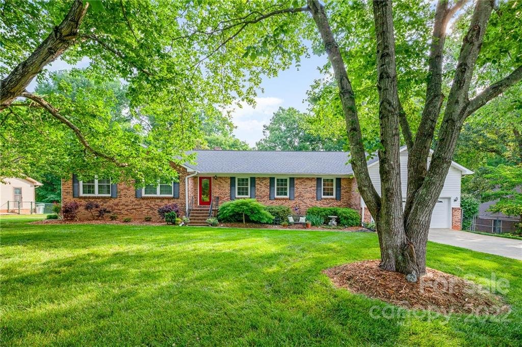 Property image 1 at 2424 Regal Drive, Gastonia, NC 28056