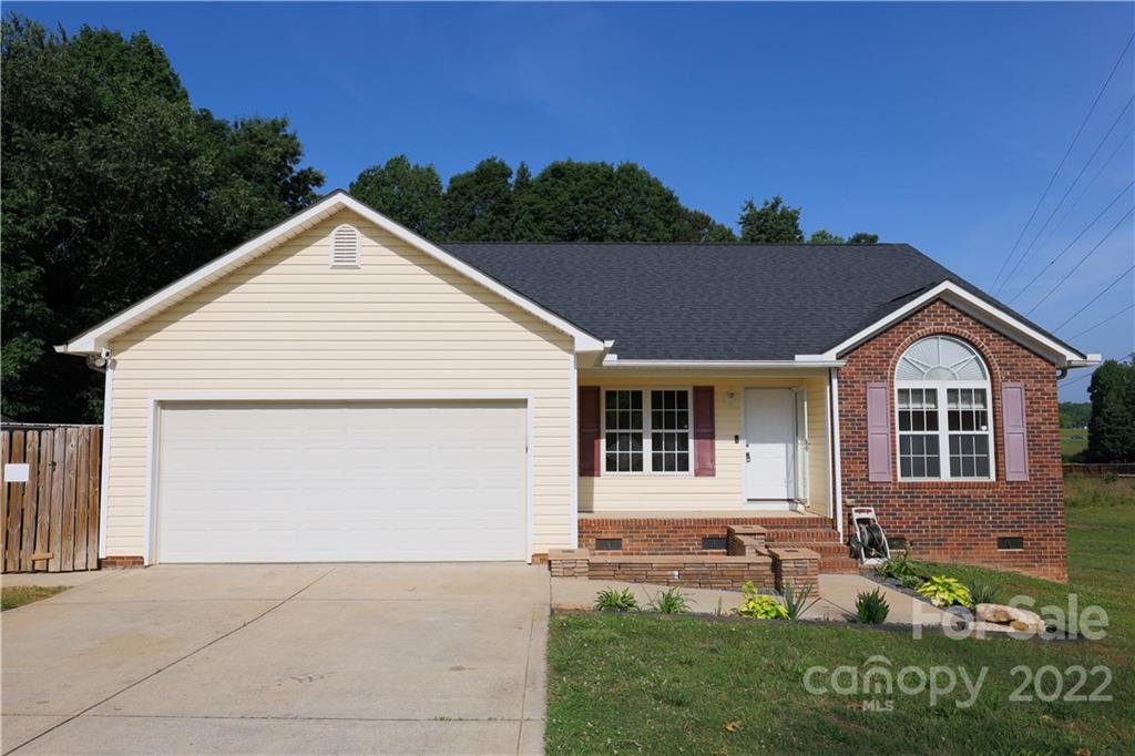 Property image 1 at 232 Doolie Road, Mooresville, NC 28117