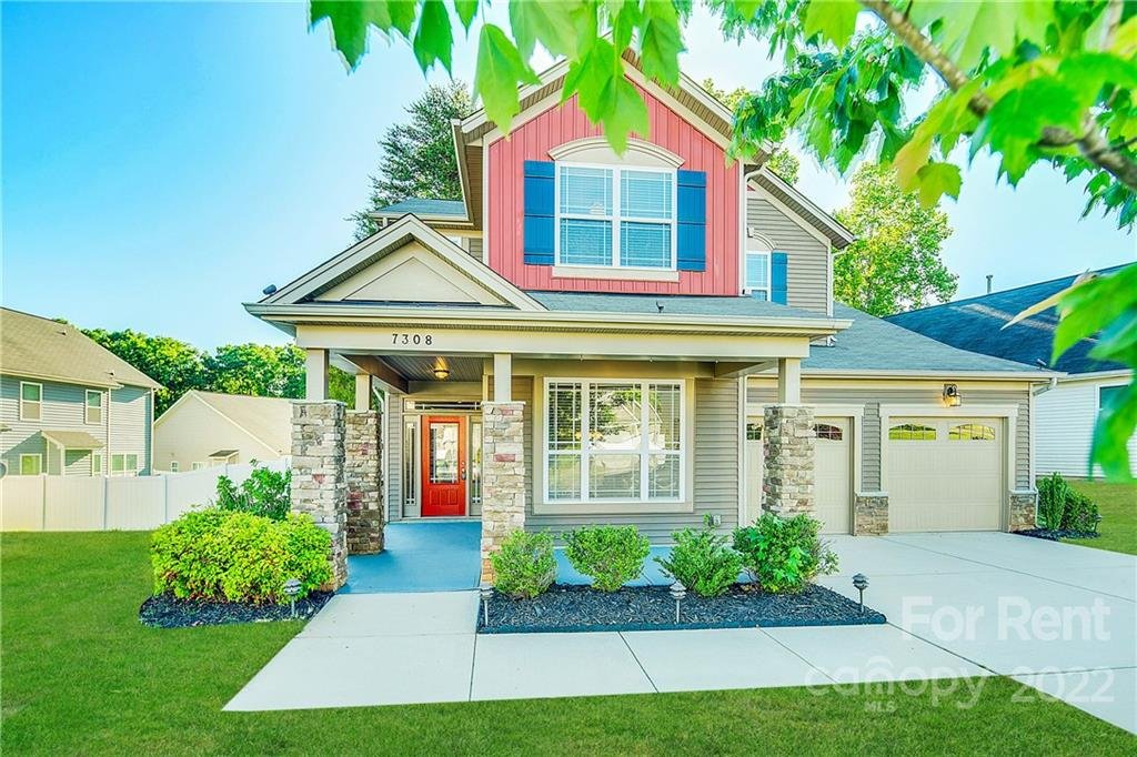 Property image 1 at 7308 Toxaway Lane, Charlotte, NC 28269