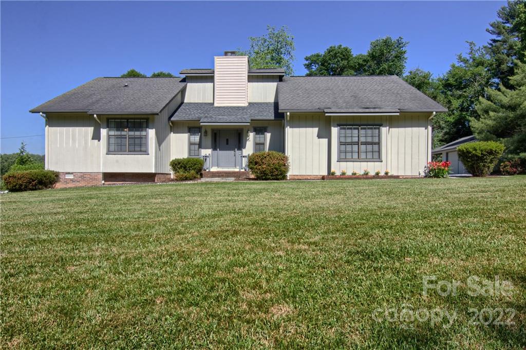 Property image 1 at 205 Sean Way, Hendersonville, NC 28792