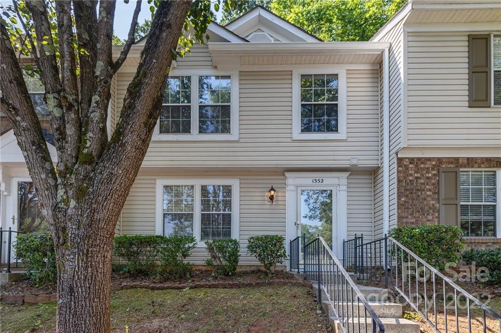 Property image 1 at 1352 Maple Shade Lane, Charlotte, NC 28270