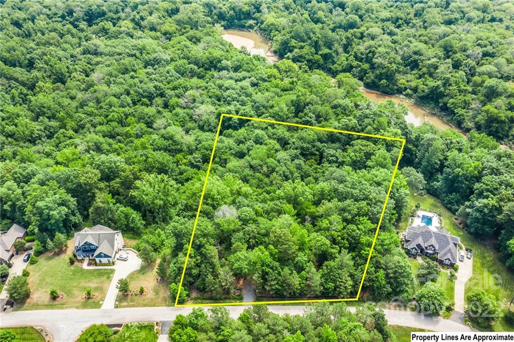 1063 Rolling Park Lane