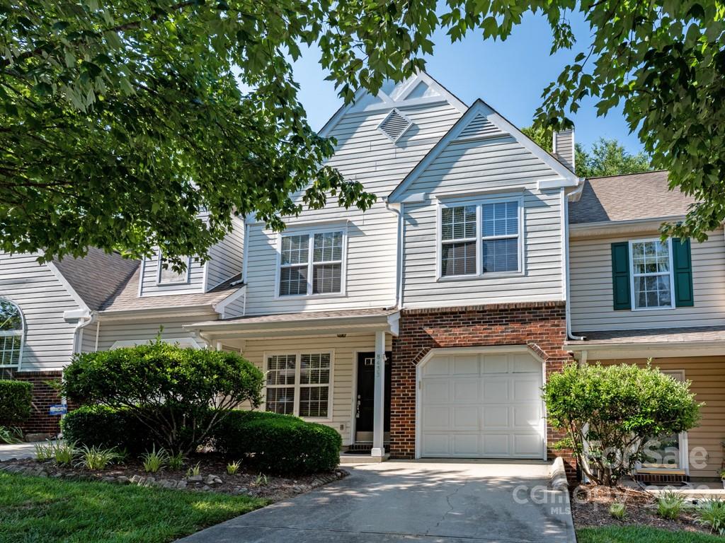 Property image 1 at 8433 Southgate Commons Drive, Charlotte, NC 28277