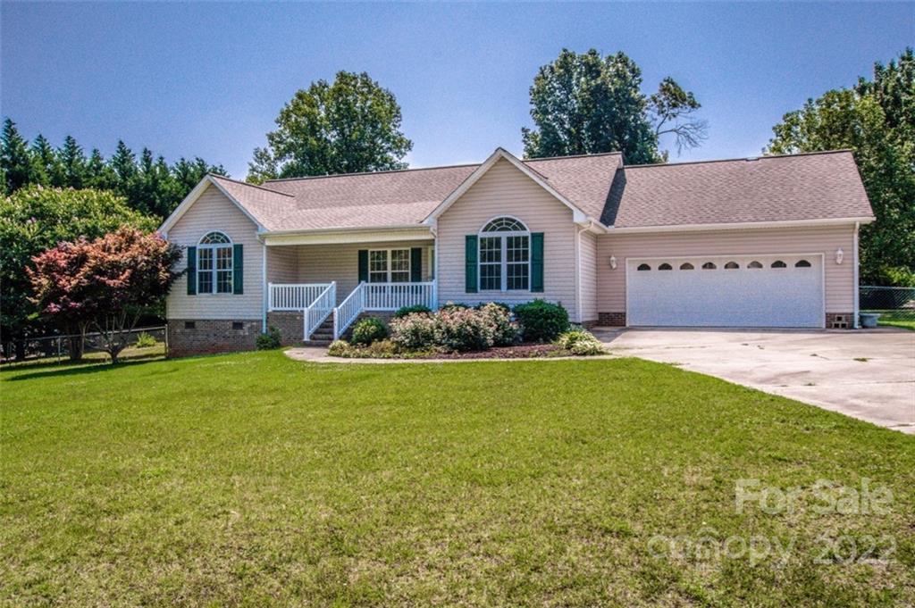 Property image 1 at 4504 Briarcreek Road, Maiden, NC 28650