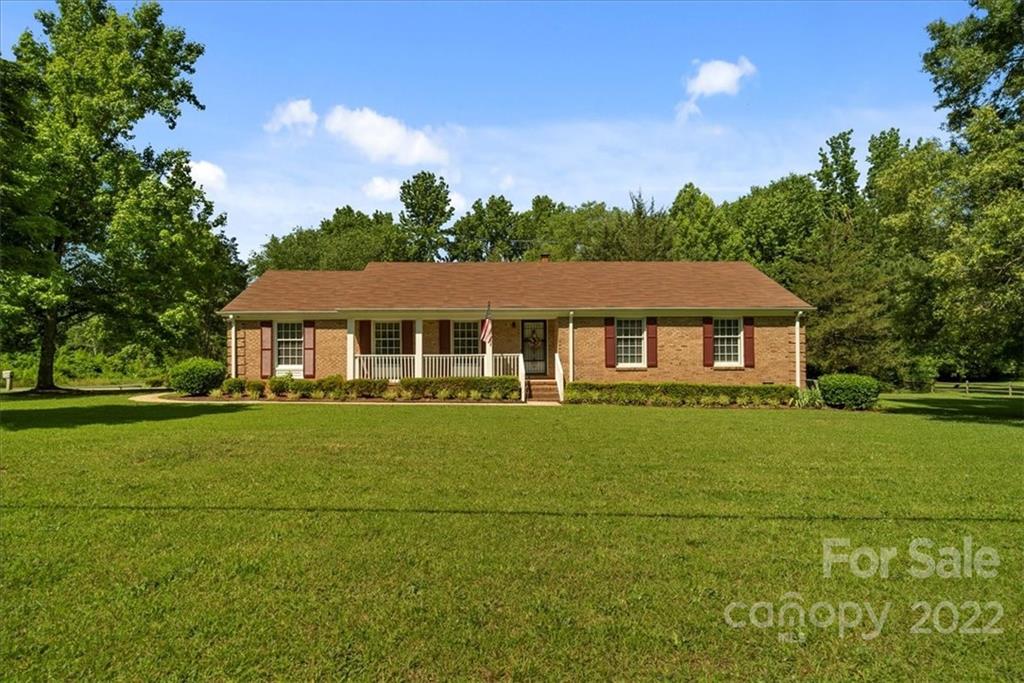 896 Nightingale Road