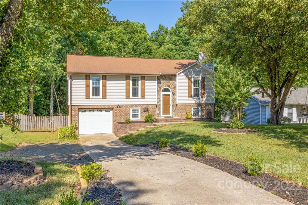 Property image 1 at 2933 Gray Feather Drive, Charlotte, NC 28262