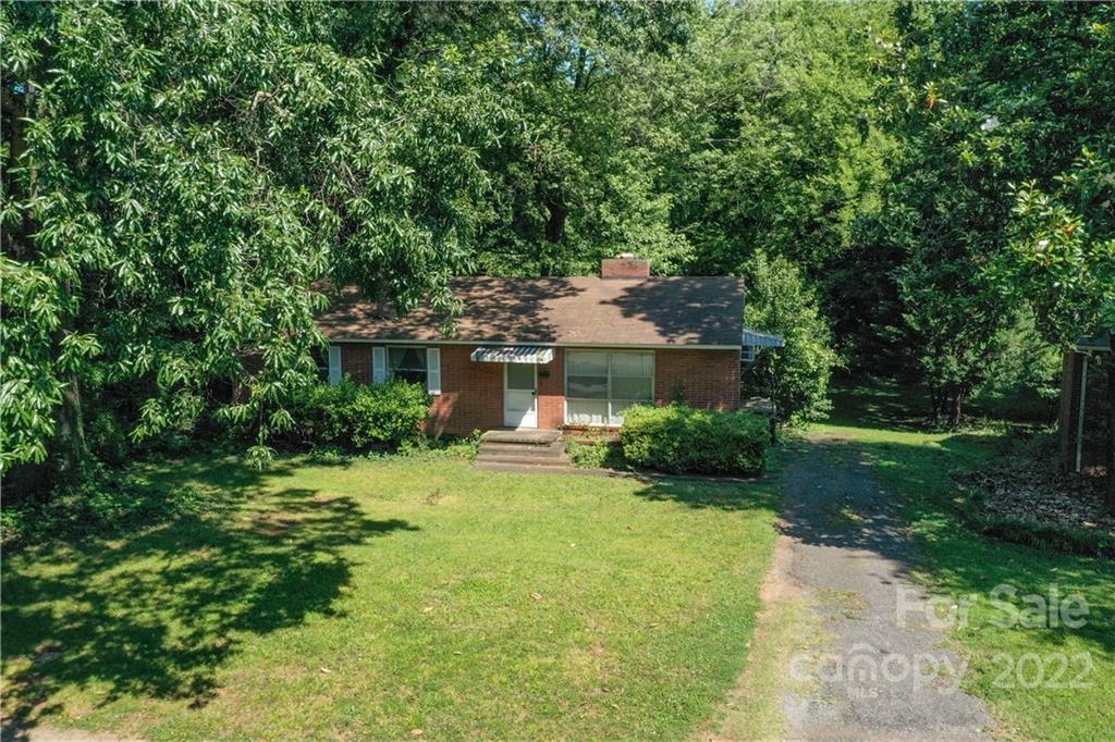 Property image 1 at 913 Sewickley Drive, Charlotte, NC 28209