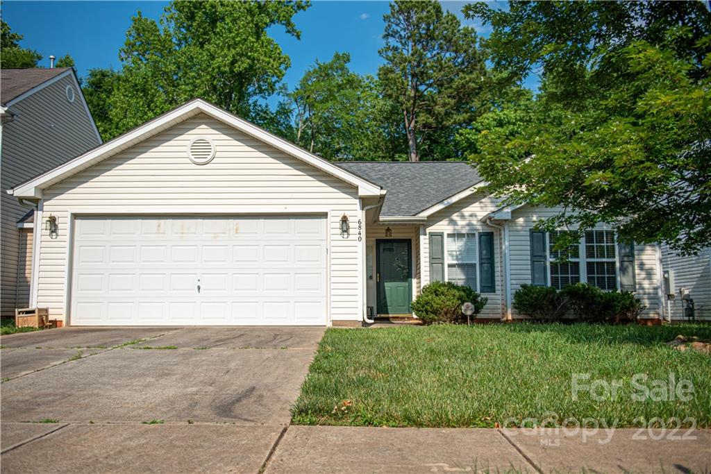 Property image 1 at 6840 Parkers Crossing Drive, Charlotte, NC 28215