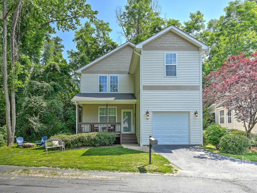 Property image 1 at 46 S Cottage Court, Hendersonville, NC 28739