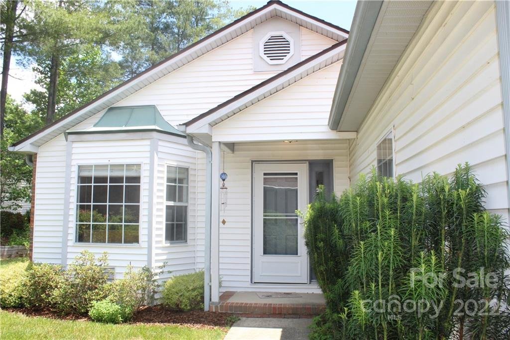 Property image 1 at 225 Hampton Court, Hendersonville, NC 28791