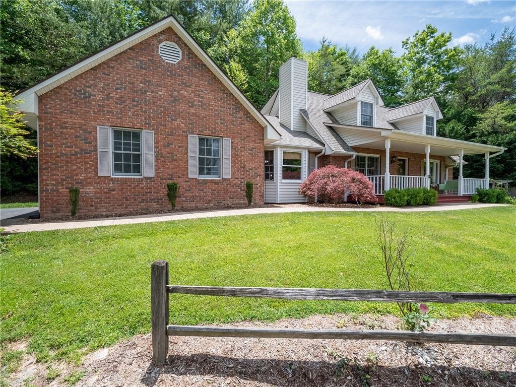 Property image 1 at 160 Kalmia Terrace Court, Hendersonville, NC 28739