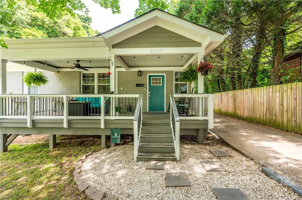 Property image 1 at 2117 Dalehurst Drive, Charlotte, NC 28205