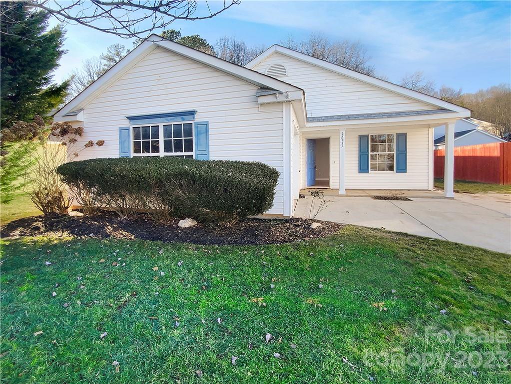 Property image 1 at 12137 Stewarts Crossing Drive, Charlotte, NC 28215