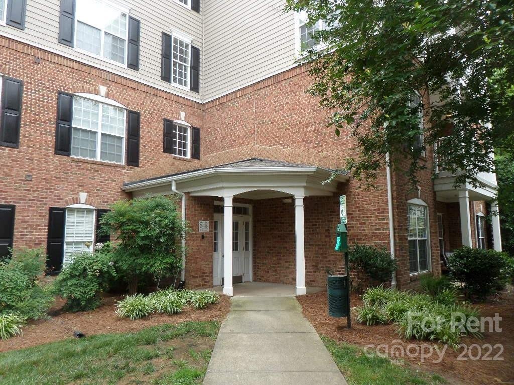 Property image 1 at 3224 Margellina Drive, Charlotte, NC 28210