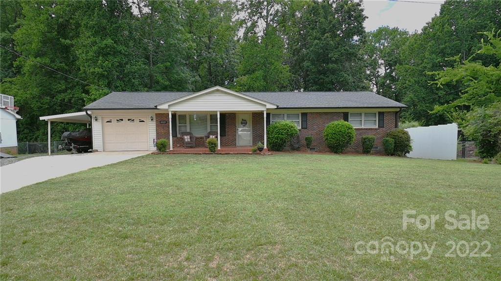 Property image 1 at 4425 Farmbrook Road, Gastonia, NC 28056