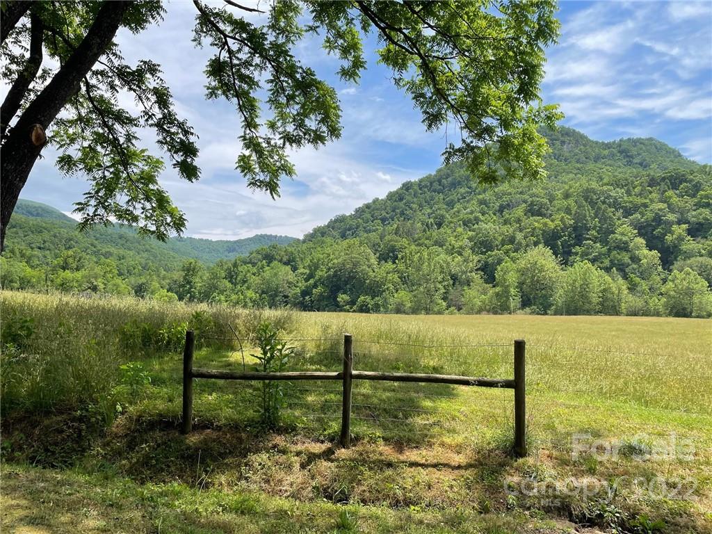 Property image 1 at 107 Twisted Birch Drive, Hendersonville, NC 28792