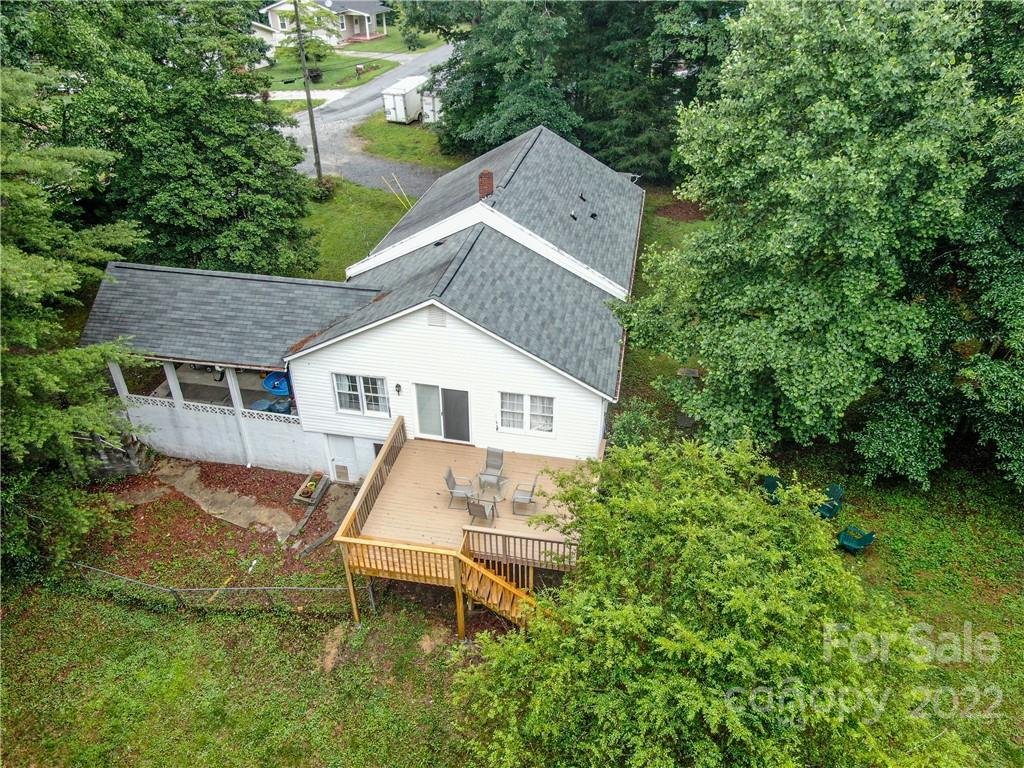 Property image 1 at 339 Cosmos Drive, Hendersonville, NC 28791