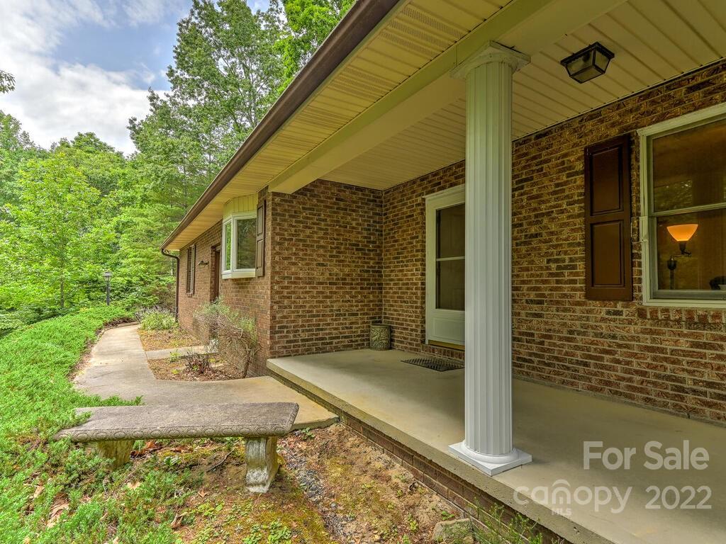 Property image 1 at 17 Ramblewood Trail, Hendersonville, NC 28739