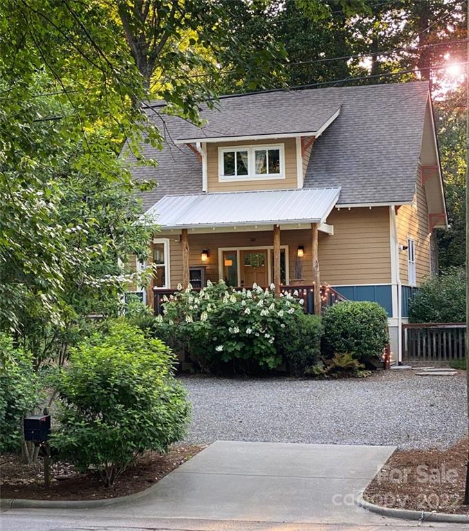 Property image 1 at 30 Florida Avenue, Asheville, NC 28806