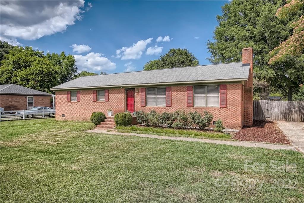 Property image 1 at 15217 Catawba Circle, Matthews, NC 28104