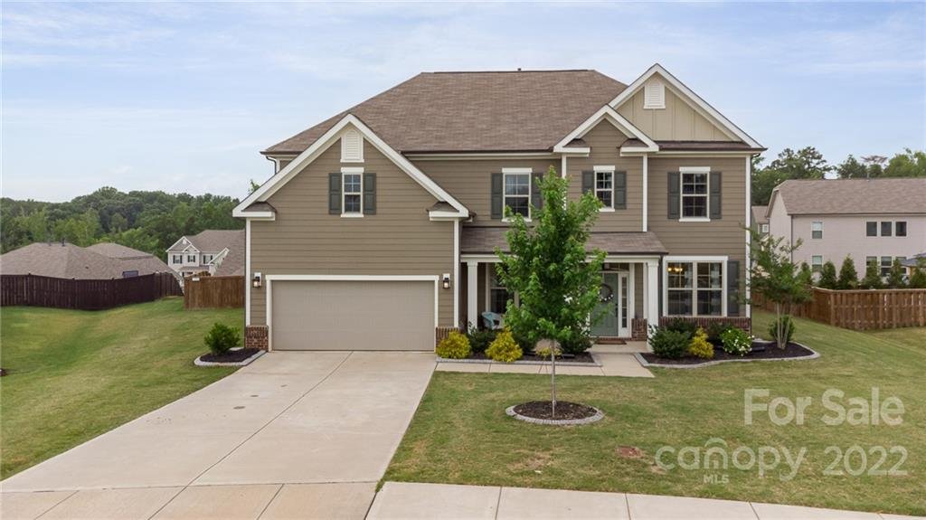 Property image 1 at 401 Winding Oaks Lane, Concord, NC 28025