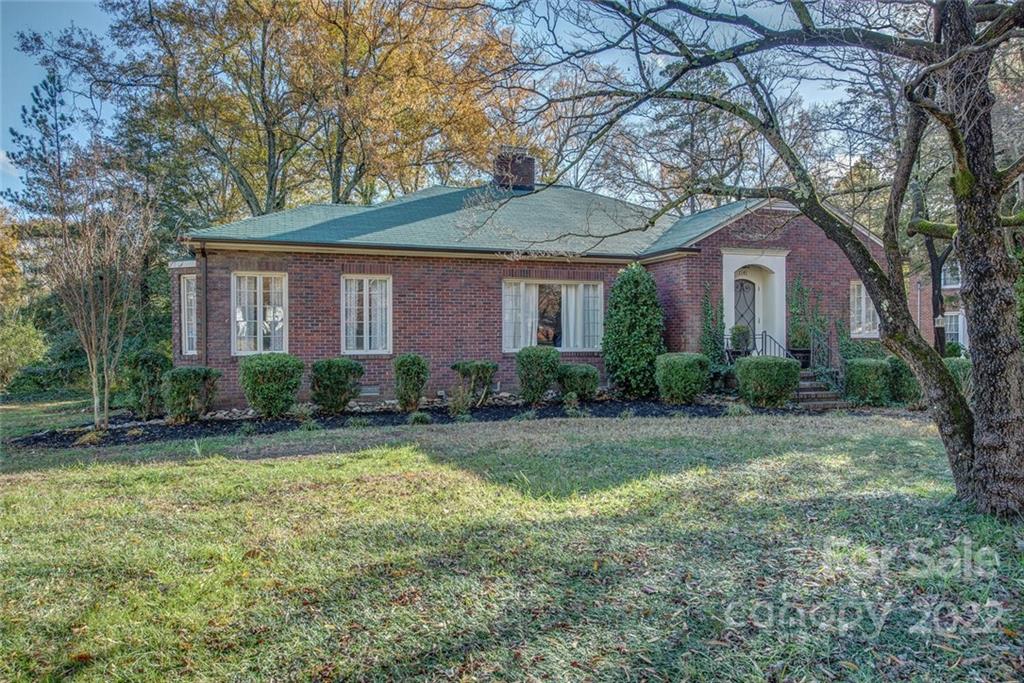 Property image 1 at 1141 S Belvedere Avenue, Gastonia, NC 28054