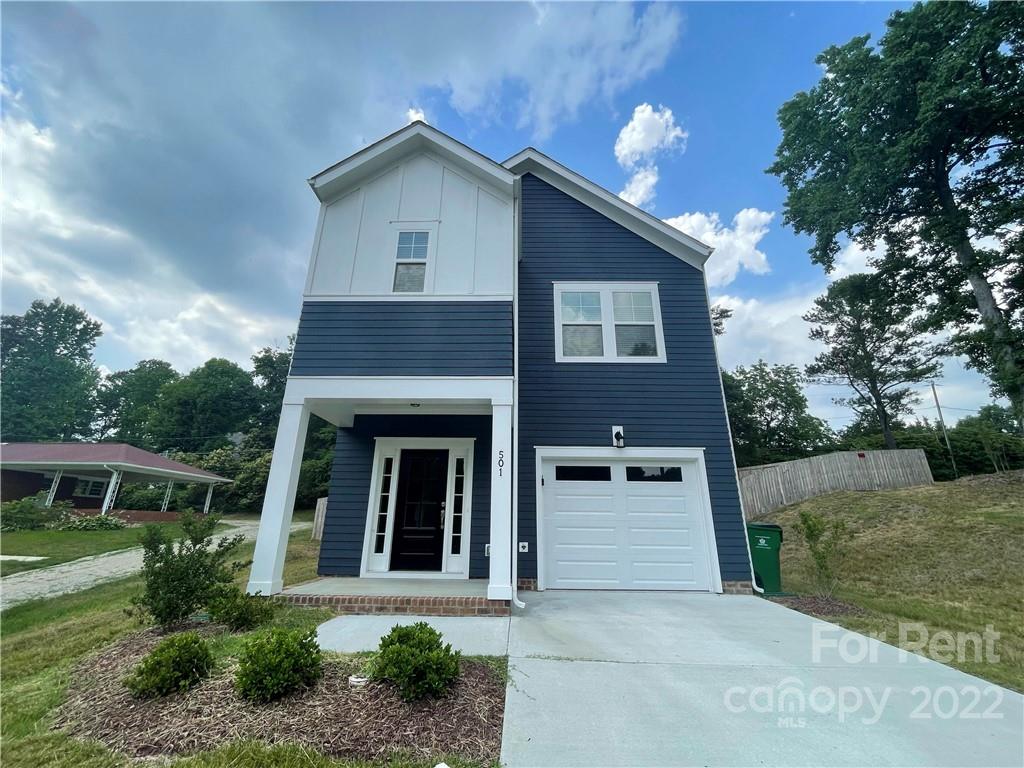 Property image 1 at 501 Owen Boulevard, Charlotte, NC 28213