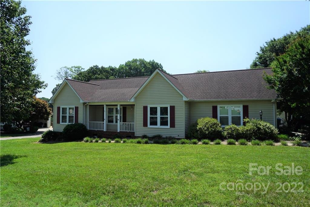 Property image 1 at 1214 31st Street Place, Conover, NC 28613