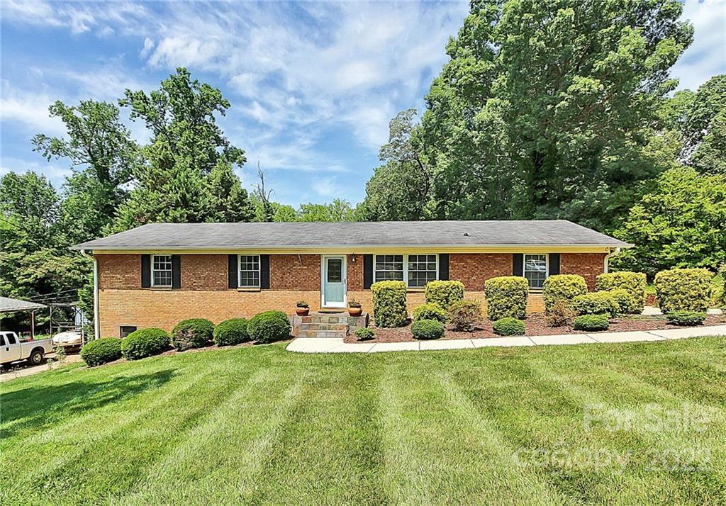 Property image 1 at 7624 Denbur Drive, Charlotte, NC 28215