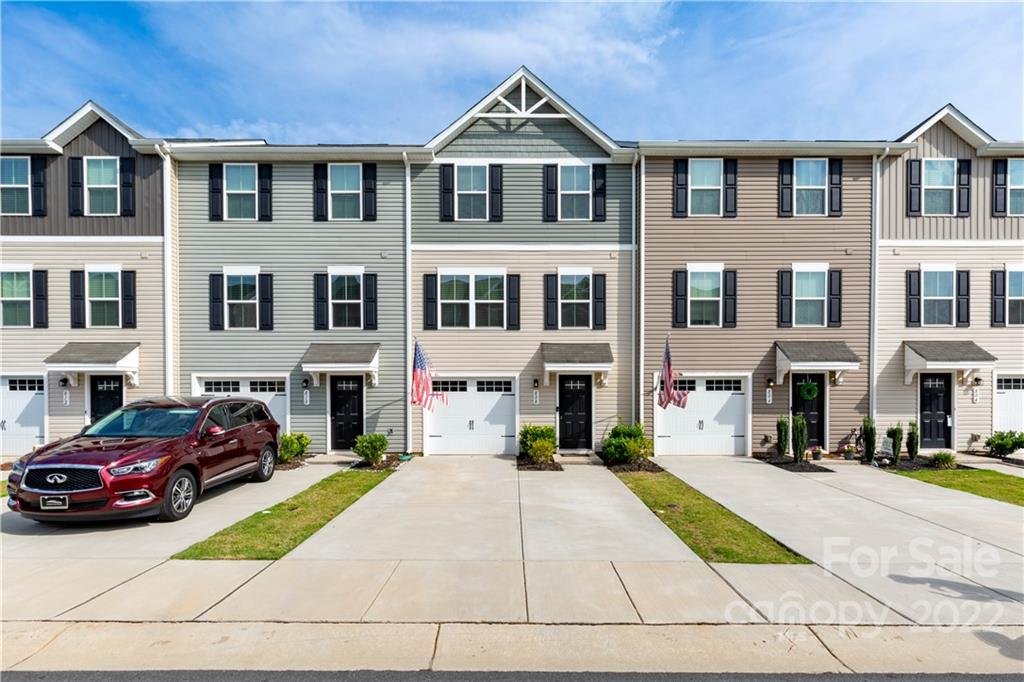 Property image 1 at 808 Renee Avenue, Fort Mill, SC 29715