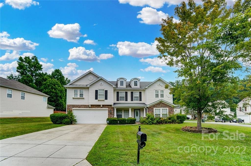 Property image 1 at 7710 Brookwood Valley Lane, Mint Hill, NC 28227