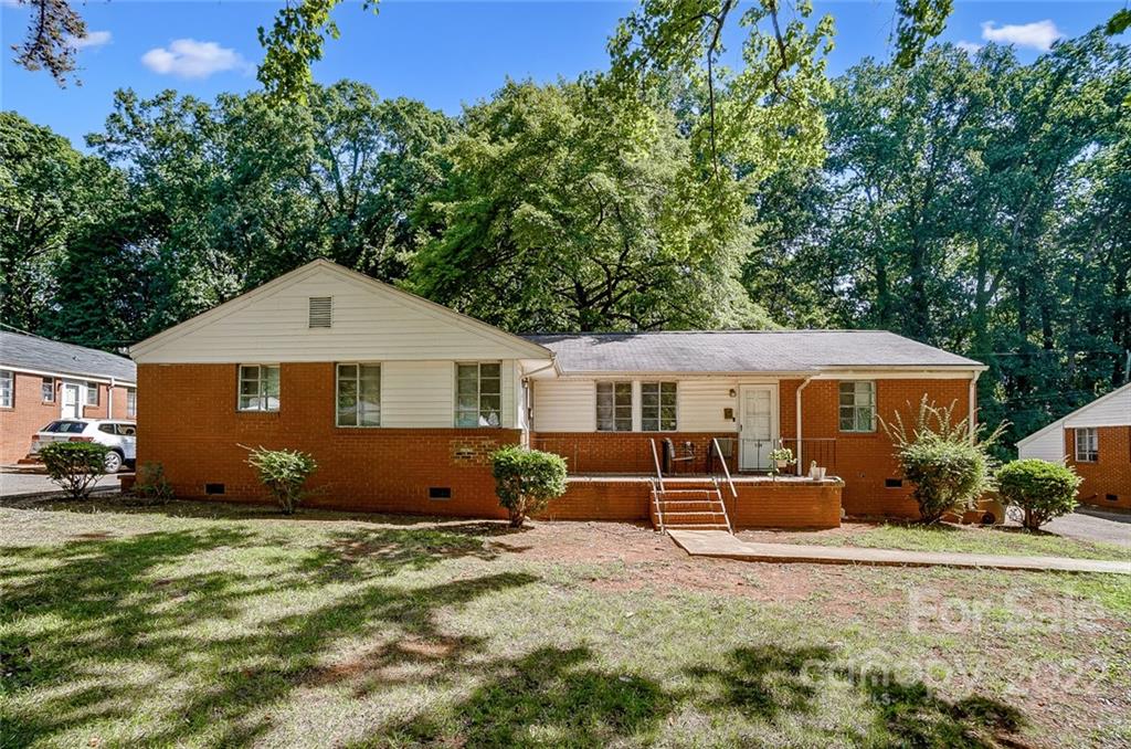 Property image 1 at 3100 Marlborough Road, Charlotte, NC 28208