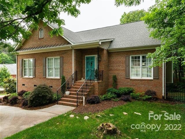 Property image 1 at 8065 Stevens Mill Road, Matthews, NC 28104