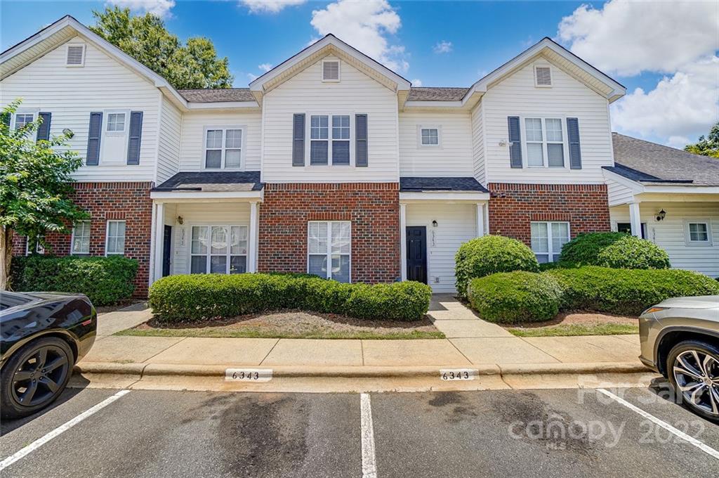 Property image 1 at 6343 Mallard View Lane, Charlotte, NC 28269