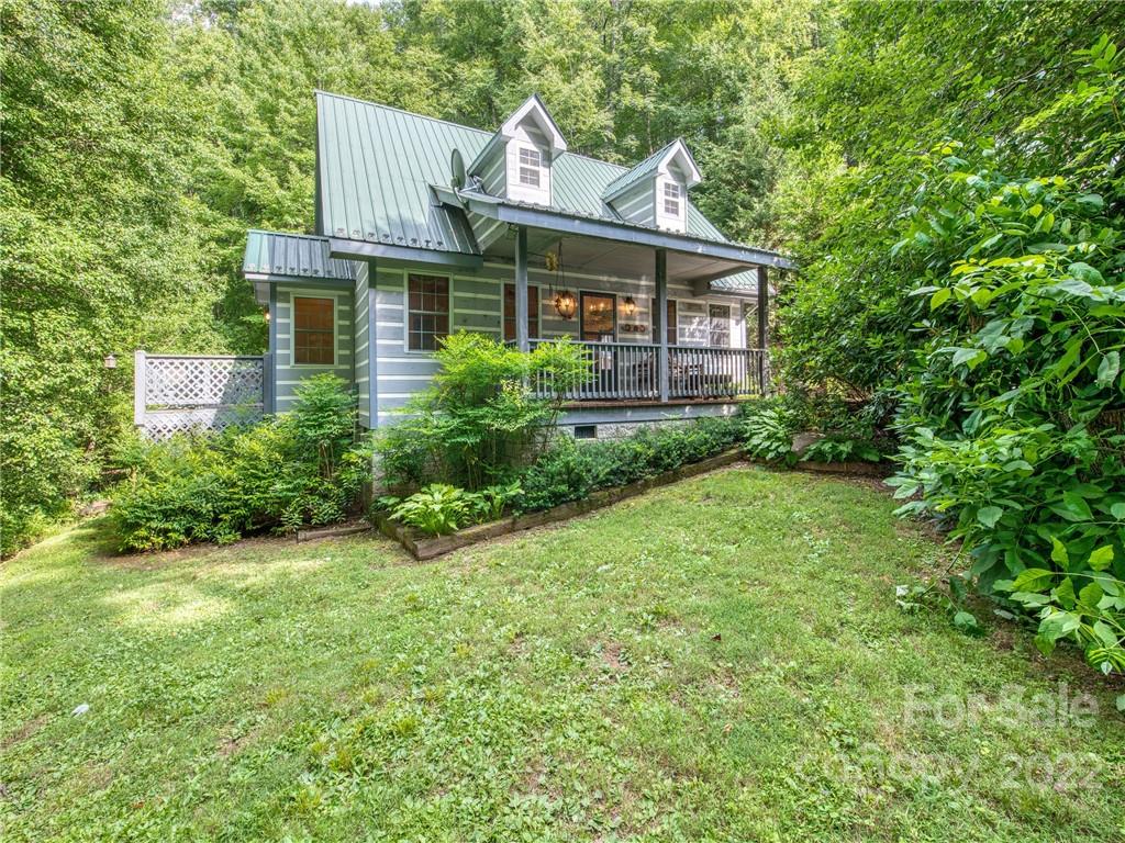 Property image 1 at 25 Trapper Lane, Waynesville, NC 28785