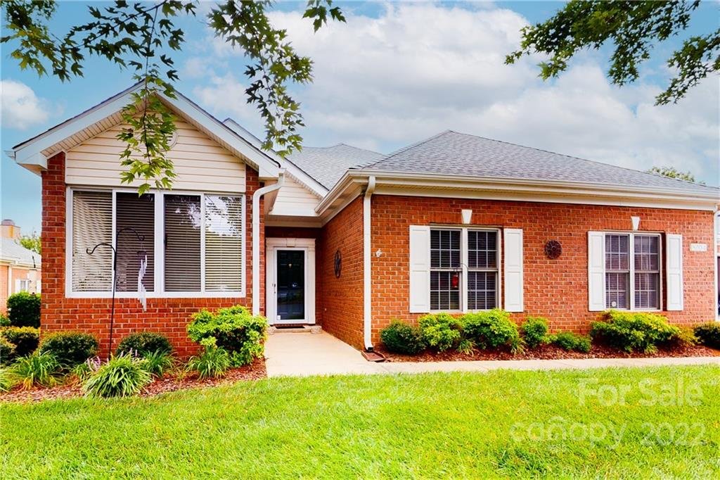 Property image 1 at 8204 Olde Troon Drive, Charlotte, NC 28277