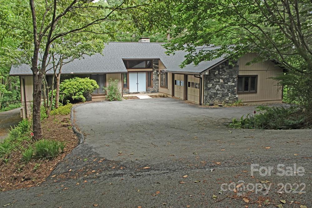 Property image 1 at 207 Kingfisher Road, Brevard, NC 28712