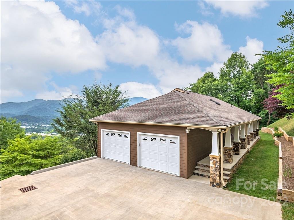 Property image 1 at 51 Masterview Lane, Waynesville, NC 28786