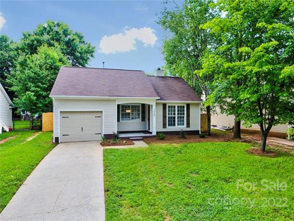 Property image 1 at 7937 Latchington Court, Charlotte, NC 28227
