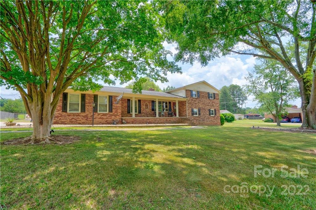 Property image 1 at 117 White Plains Drive, Kings Mountain, NC 28086