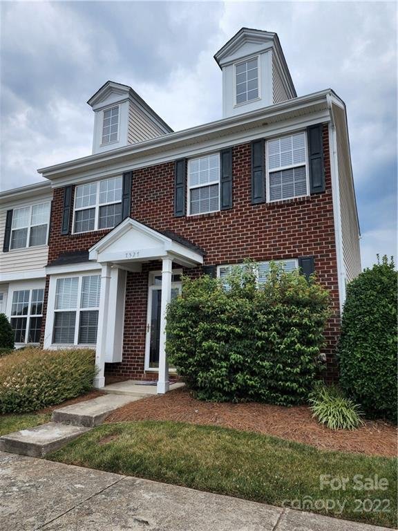 Property image 1 at 7527 Bluff Point Lane, Denver, NC 28037