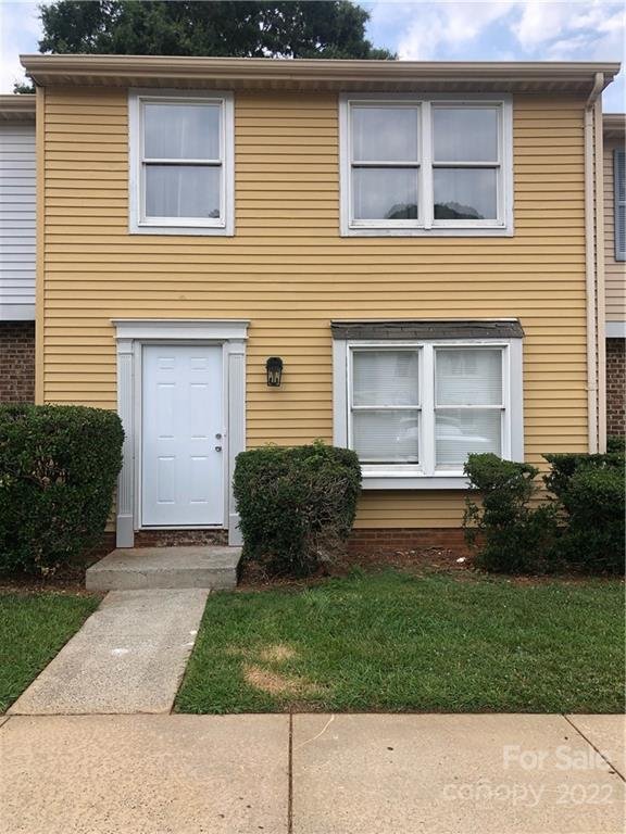 Property image 1 at 7604 Holly Grove Court, Charlotte, NC 28227