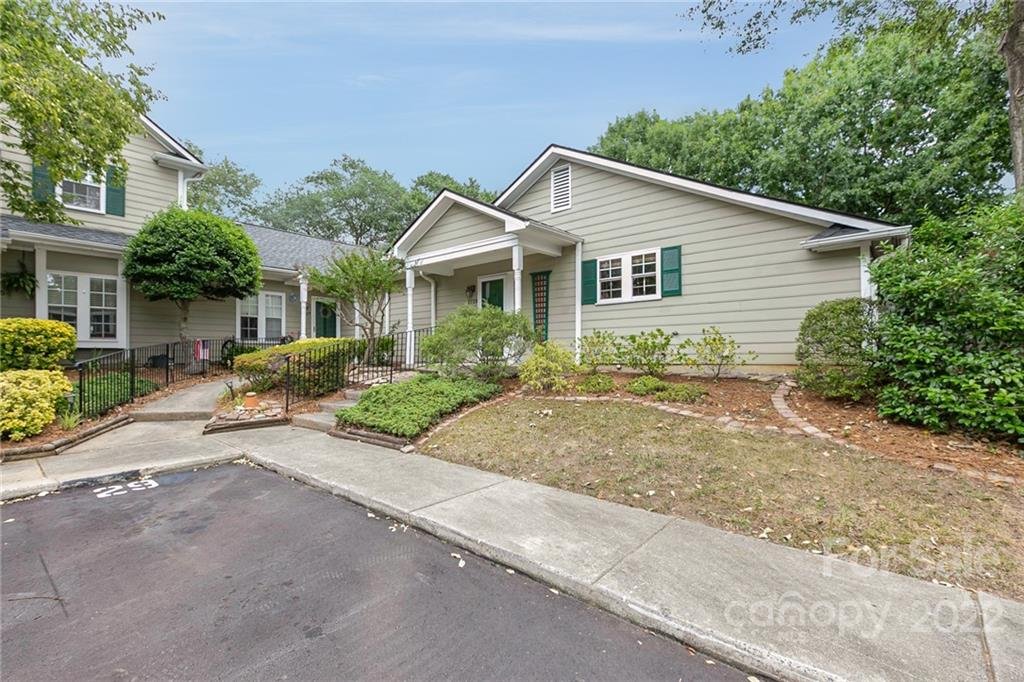 Property image 1 at 2729 New Hamlin Way, Charlotte, NC 28210