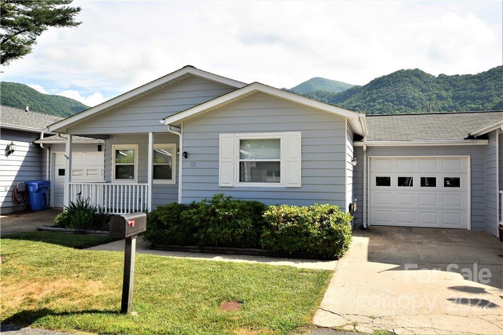 Property image 1 at 107 Market Street, Maggie Valley, NC 28751