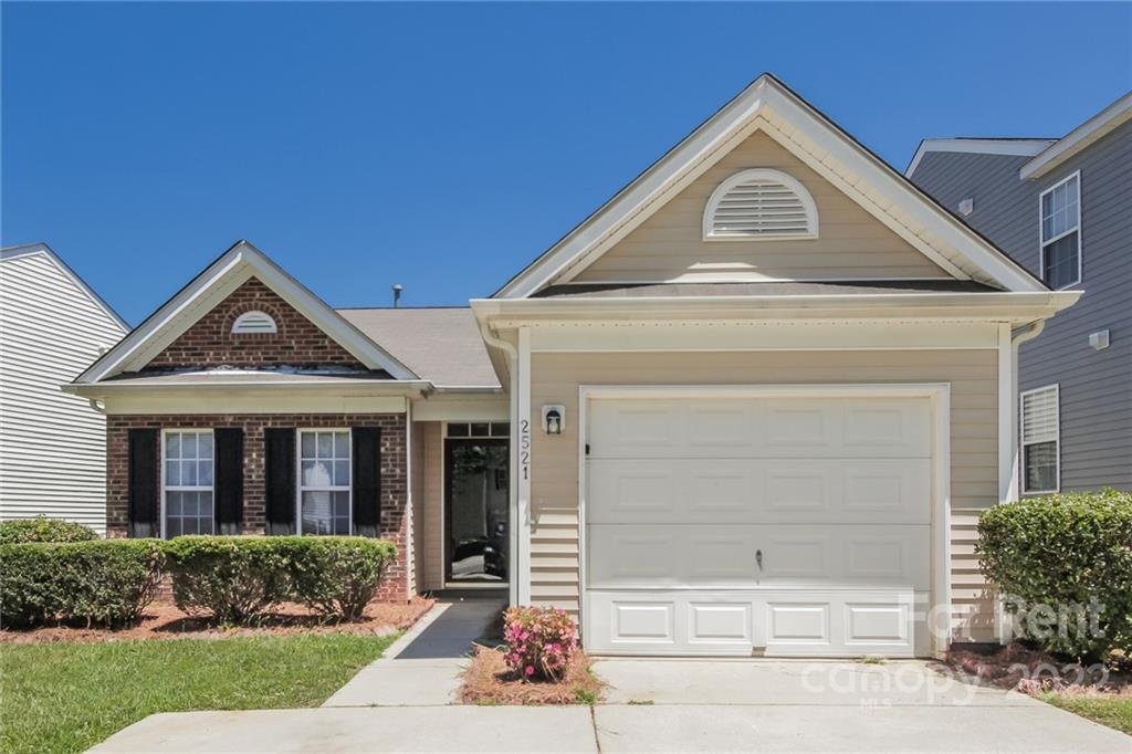 Property image 1 at 2521 Cochrane Drive, Charlotte, NC 28269