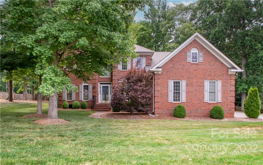 1713 Crestgate Drive