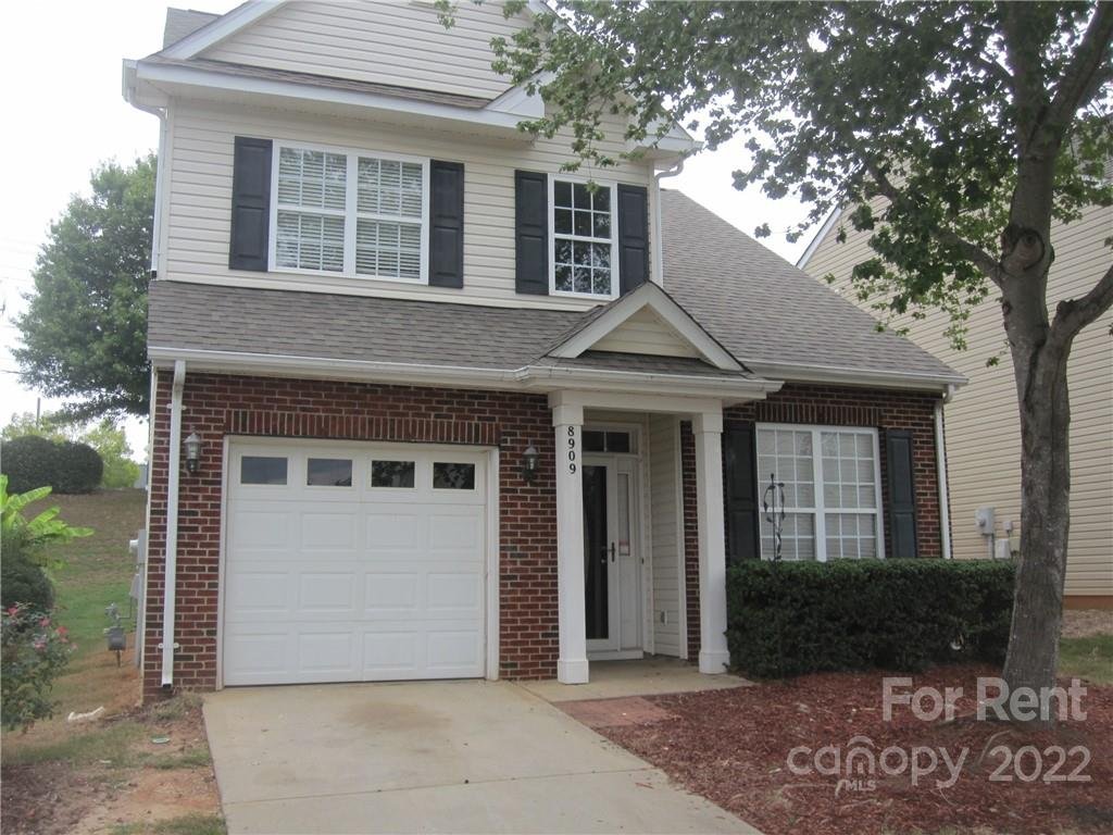 Property image 1 at 8909 Holland Park Lane, Charlotte, NC 28277