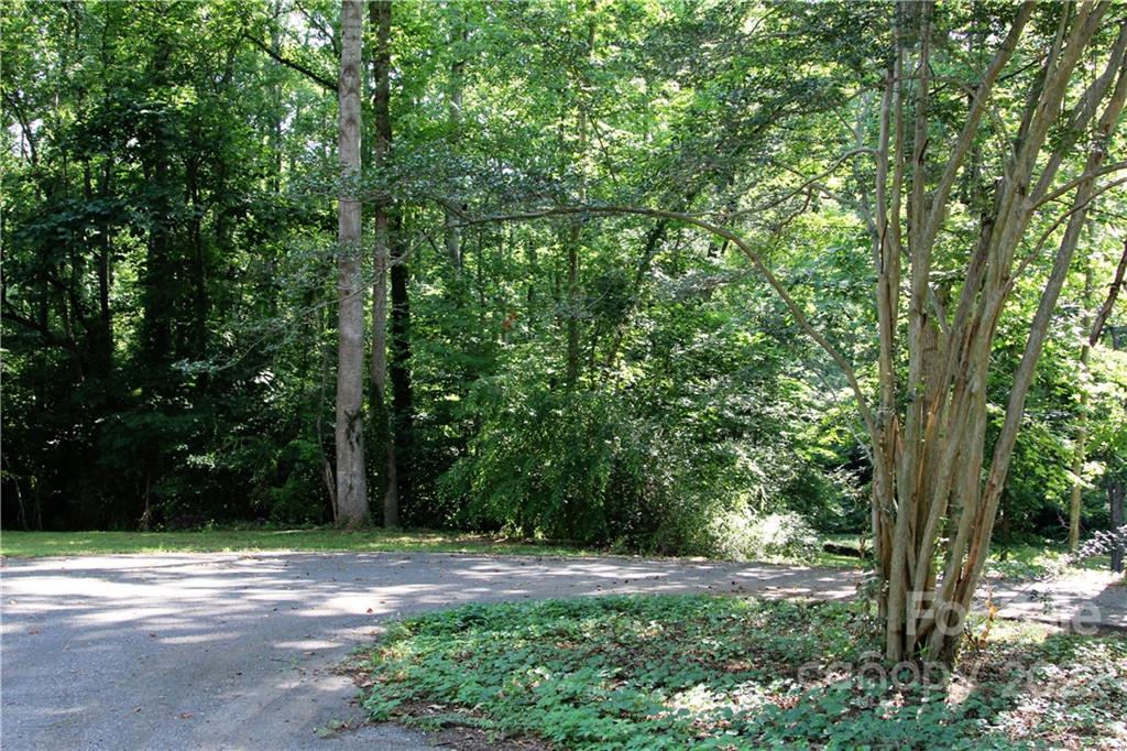 Property image 1 at 3305 Windsor Place, Statesville, NC 28625