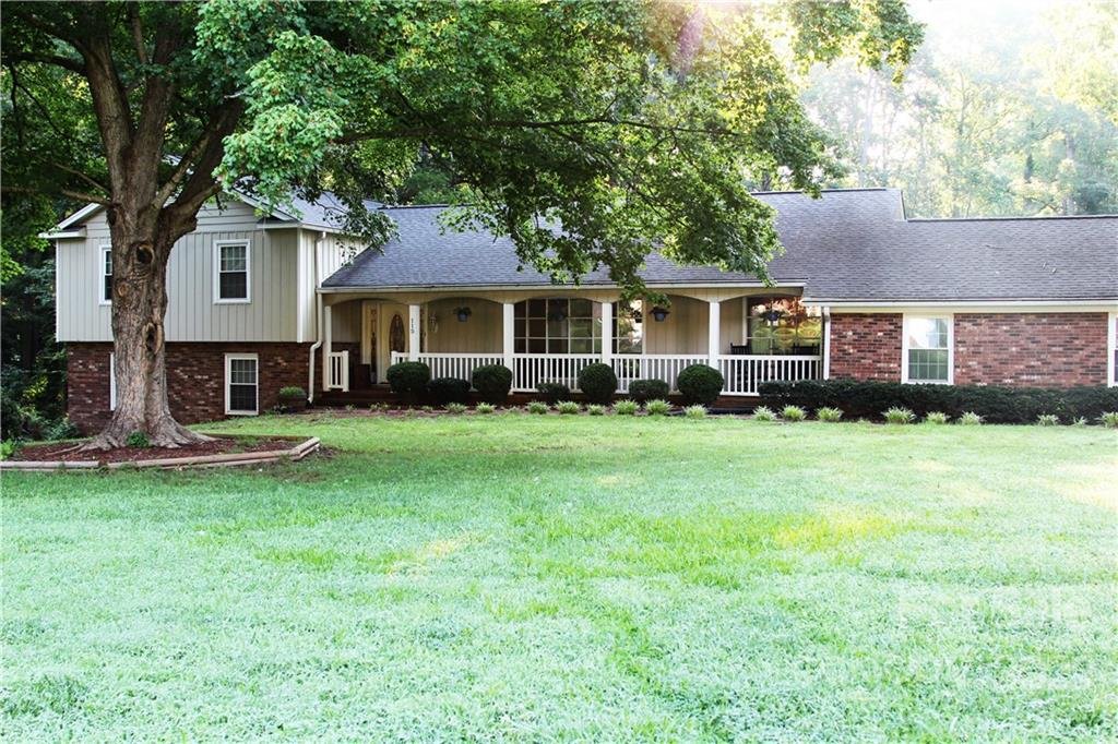 Property image 1 at 115 Brookmeade Drive, Statesville, NC 28625