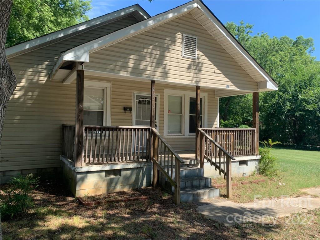 Property image 1 at 213 Harrison Street, Charlotte, NC 28208